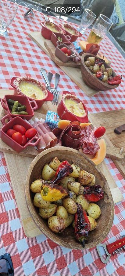 Chambre d’hôte pour 4 personnes, avec jardin ainsi que piscine et jacuzzi dans Lac du Bourget - 2