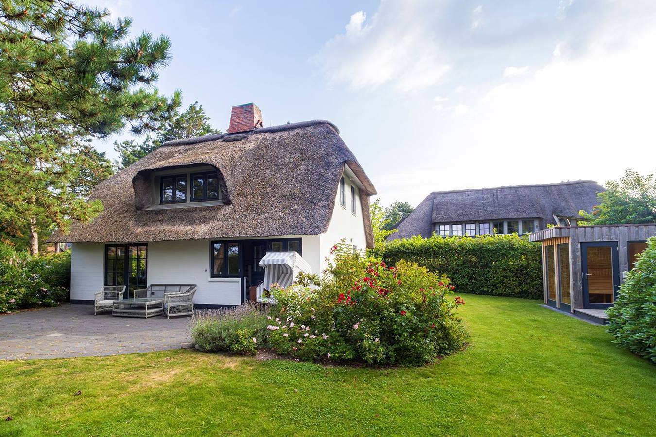 Luxuriöses Ferienhaus "Spo-Glück" - Urlaub unter Reet für 6 Personen mit Garten in St. Peter-Ording, Eiderstedt