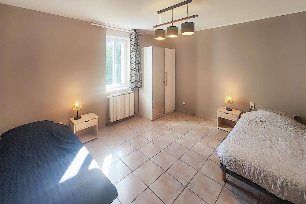 Beautiful home in Cessenon sur Orb with Wifi in Cessenon-sur-Orb, Mediterranean Coast (France)