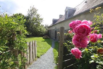 Gîte pour 6 personnes, avec jardin à Bretteville-sur-Ay