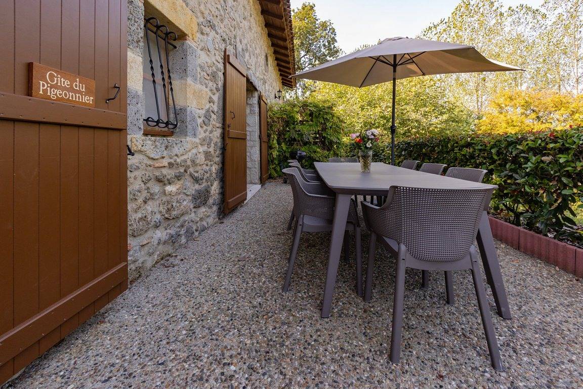 Gîtes 6 pers., Gîtes de Pehillo, lits king size, piscine & nature in Nérac, Région de Nérac