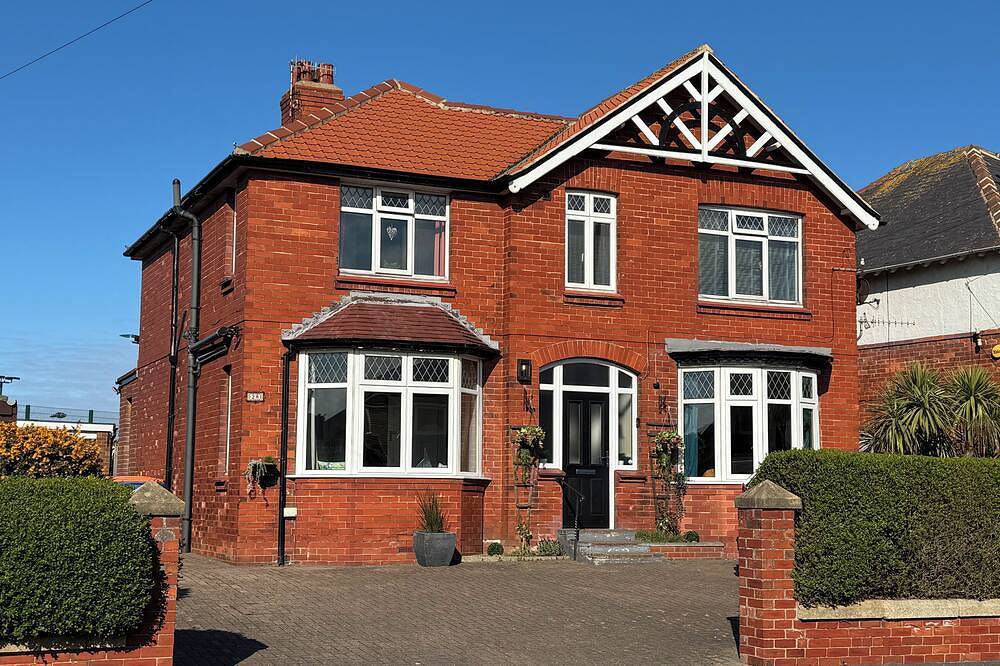 Holiday Home for 14 People in Whitby, North Yorkshire