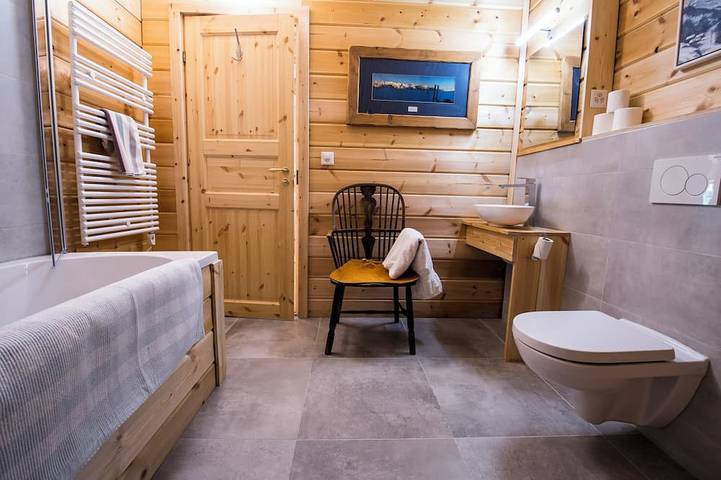 Gîte pour 6 personnes, avec piscine, animaux acceptés dans Zinal - 3