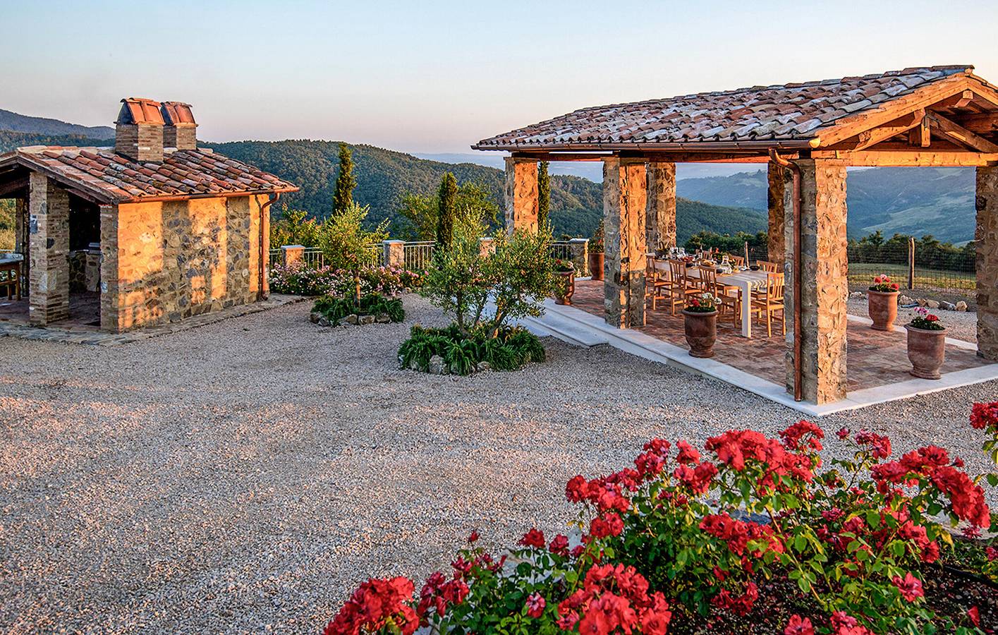 Appartamento di lusso con piscina, parcheggio, WiFi e aria condizionata in Acquapendente, Parco di Monte Peglia e Selva di Meana