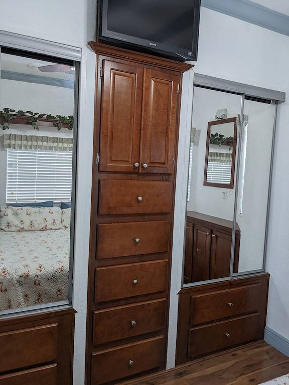 Cabin for 6 Guests in Four Corners, Lake County