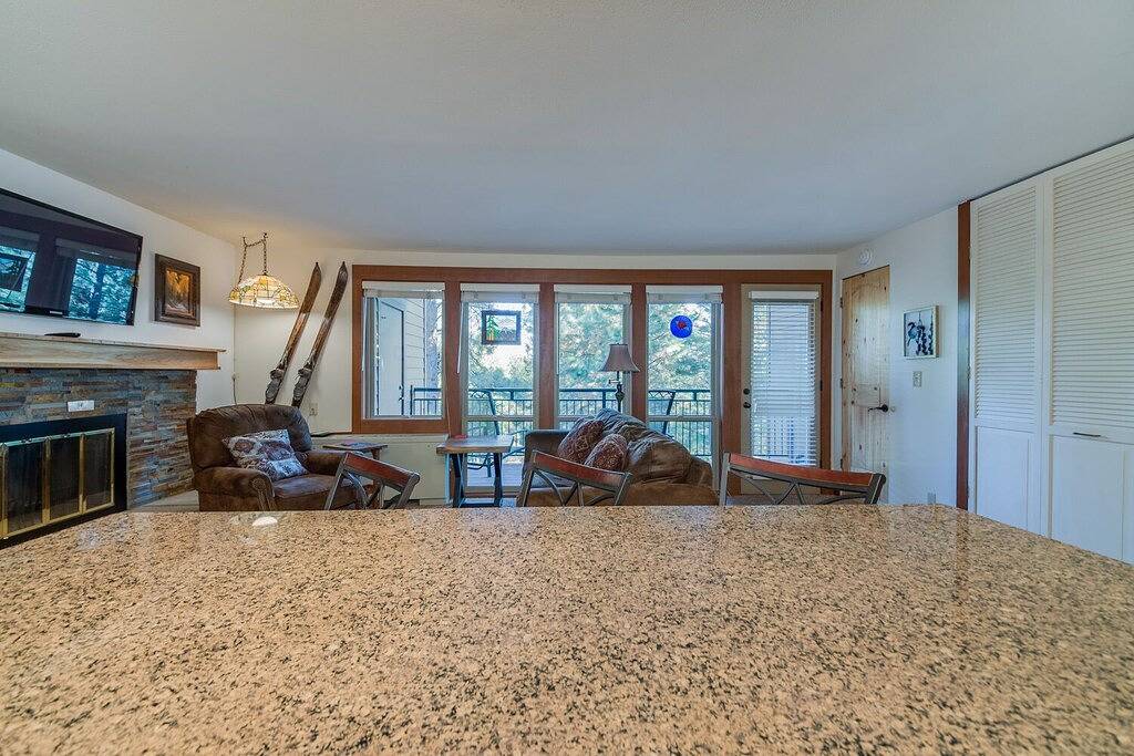 Ganze Wohnung, Beautiful updated one bedroom condo at Seventh Mountain Resort. in Mt. Bachelor