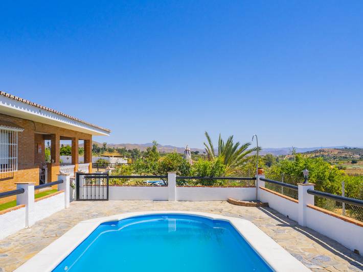 Casa rural para 10 personas, con jardín y terraza, Se admiten mascotas en Cártama - 2