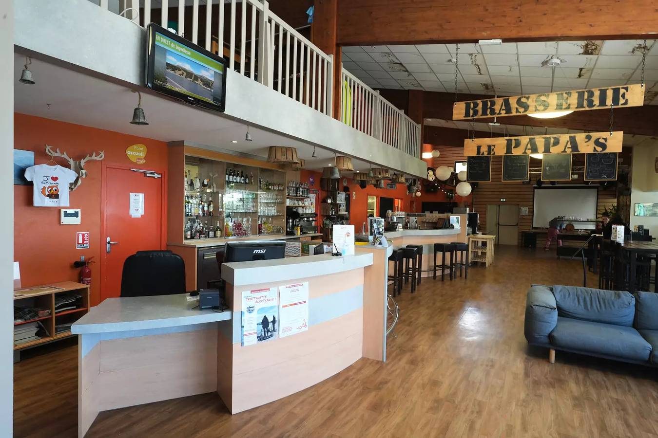 Apartamento entero, One-room apartment 2 personas in Super Besse, Besse-et-Saint-Anastaise