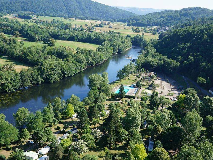 Camping Le Saulou - Mobile home 4 persons - Mh B 4 P with sanitary facilities in Monceaux-sur-Dordogne, Tulle region