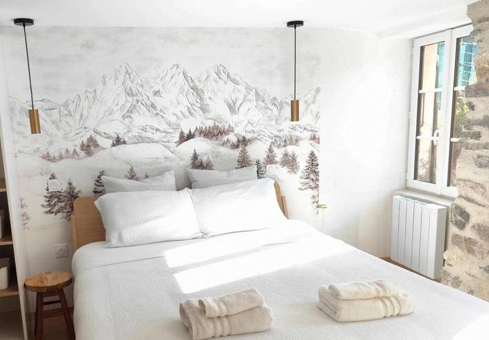 Gîte pour 2 personnes, avec jardin et jacuzzi dans Saint-Maximin