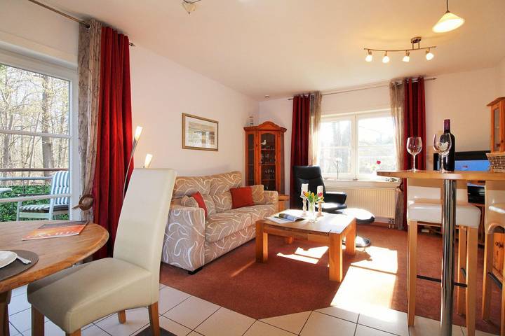 Ferienwohnung für 4 Personen, mit Balkon und Garten in Bastorf