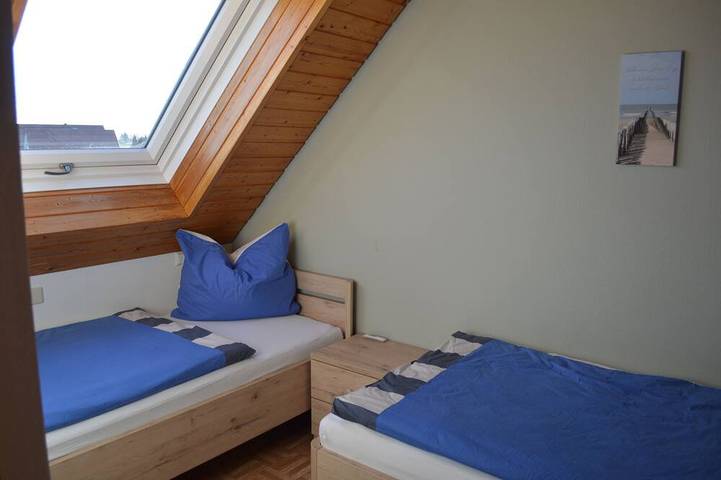 Ferienhaus für 4 Personen, mit Garten und Balkon sowie Pool in Friedrichshafen - 2