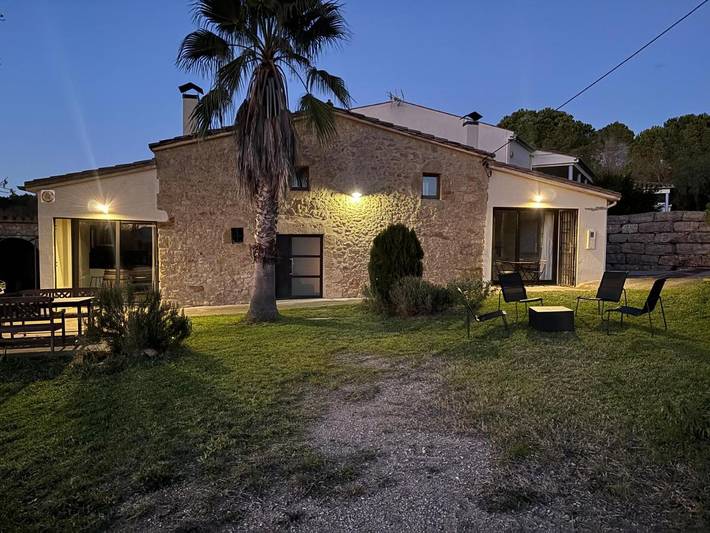 Casa de vacaciones para 7 personas, con piscina además de jardín y vistas - 1