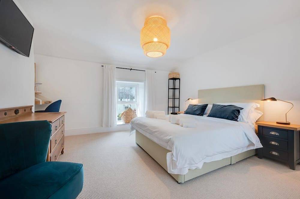 2 Bed in Aberaeron (oc-bow329) in Aberaeron, Cardigan Bay