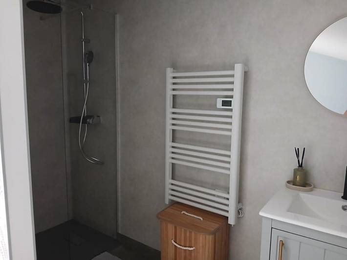 Gîte pour 4 personnes, avec vue et terrasse à Lanvallay - 3