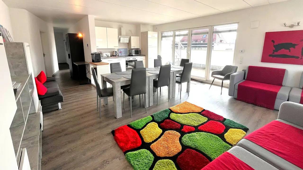 Ganze Ferienwohnung, Ferienwohnung für 8 Personen (160 m²) in Friedrichshafen in Friedrichshafen, Region Bodensee-Oberschwaben