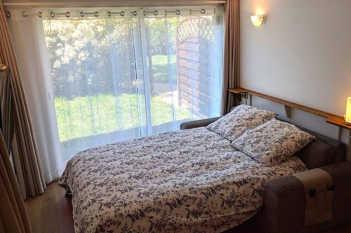 Gîte pour 6 personnes, avec terrasse et jardin, animaux acceptés à Clamart - 2