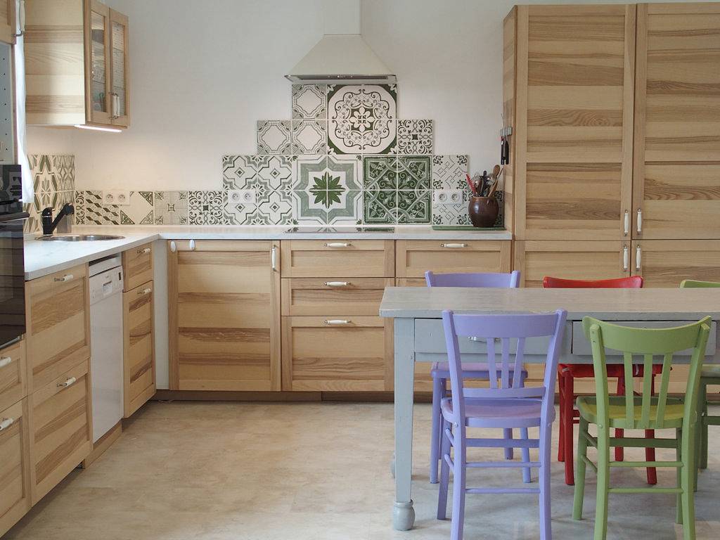 Gîte Dela Batie avec piscine partagée in Saint-Cyr-les-Vignes, Montbrison