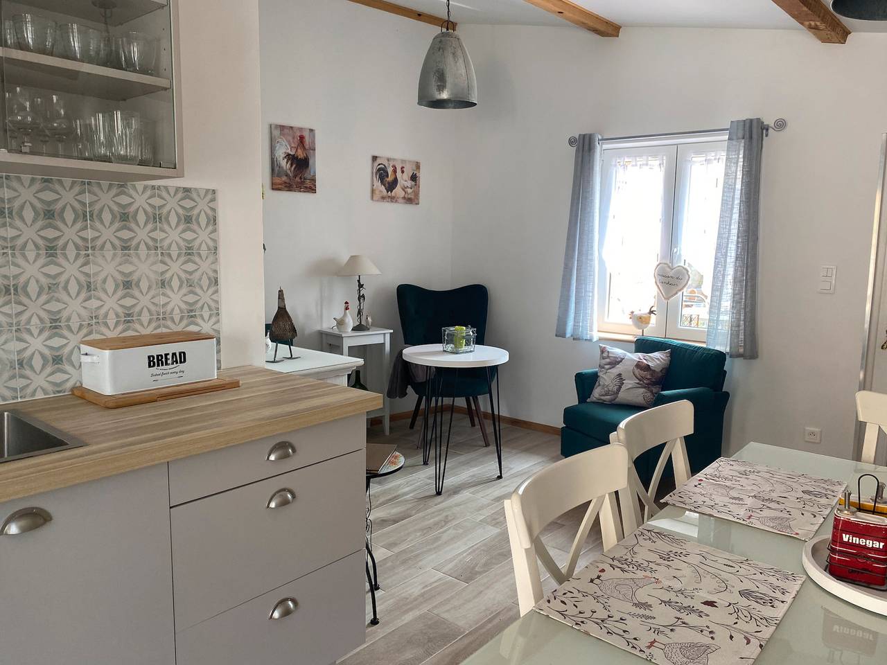 Vakantiehuis 'La Petite Cocotte' met Privéterras, Privétuin en Wi-Fi in Marcheseuil, Beaune en omgeving