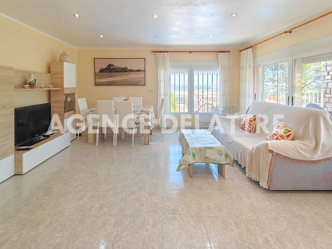 Sonnige Villa mit privatem Pool & Wifi, 3 Schlafzimmer in Peñiscola, Costa del Azahar