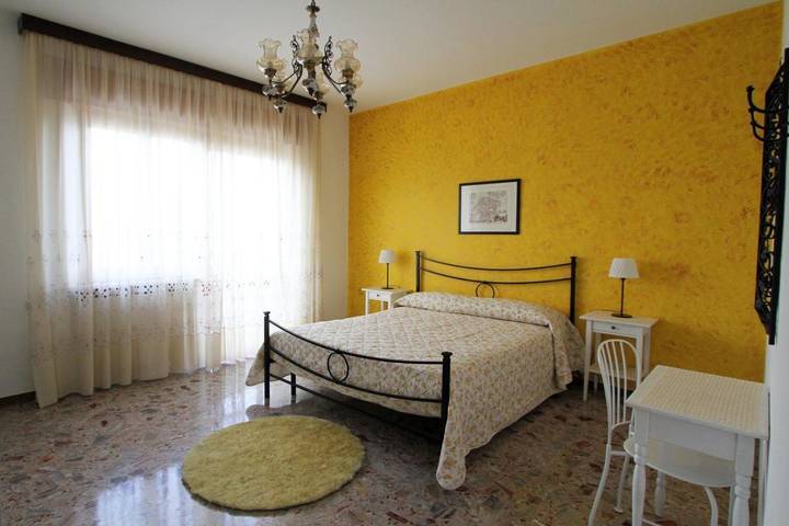Casa vacanza per 3 persone, con Terrazza e Panorama a Fabriano
