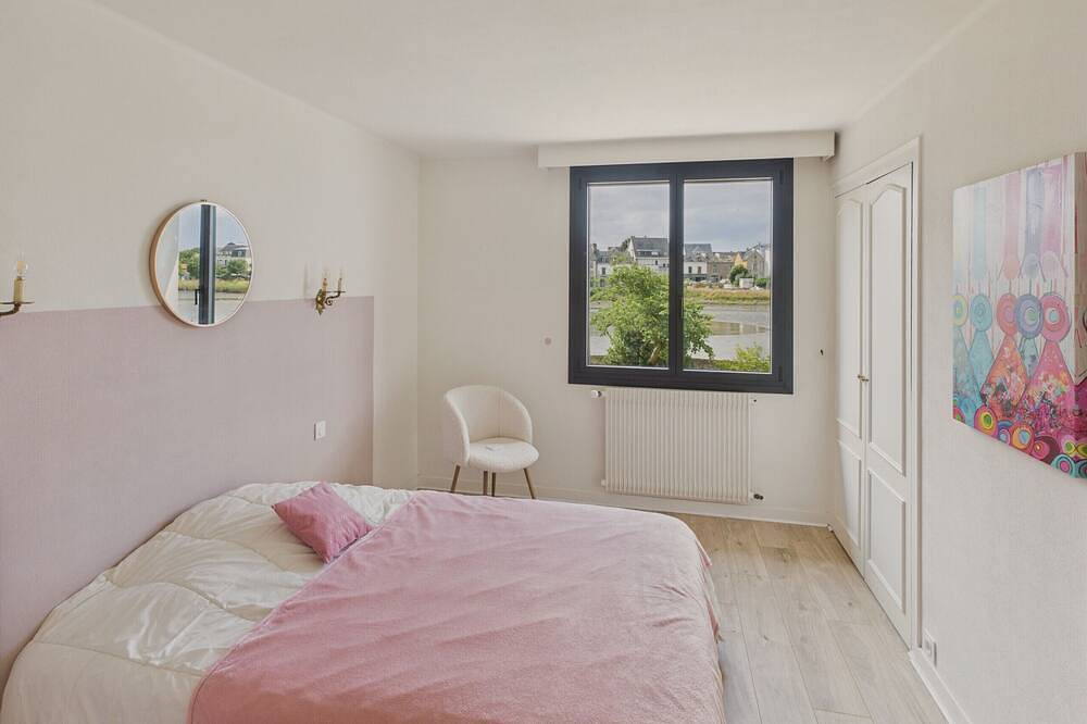 River View – Spacious House and Garden for 10 in Pont-l'Abbé, Quimper region