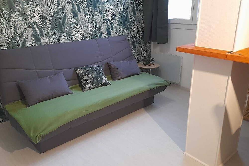 Apartamento entero, Studio cosy en rez-de-chaussée à la campagne  in Bourbonne-les-Bains, Alto Marne