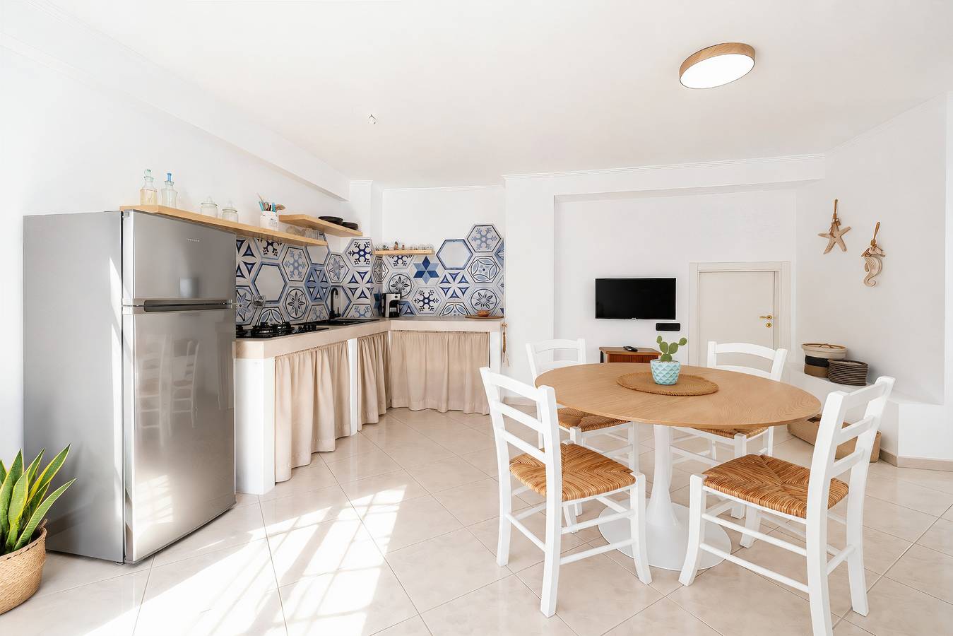 Apartamento entero, Apartamento 'Casa Mida 1' con terraza privada, Wi-Fi y aire acondicionado in Mattinata, Gargano