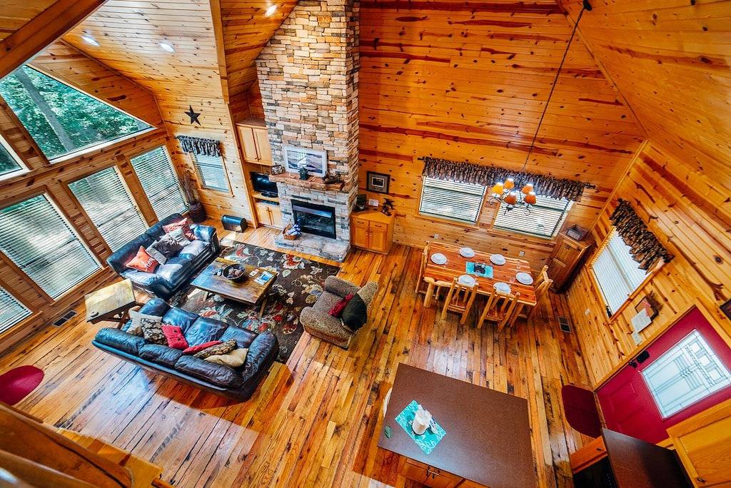 Bella Notte auf privaten Wald Fläche befindet sich etwas außerhalb von Beavers Bend Park in Broken Bow, Broken Bow Lake