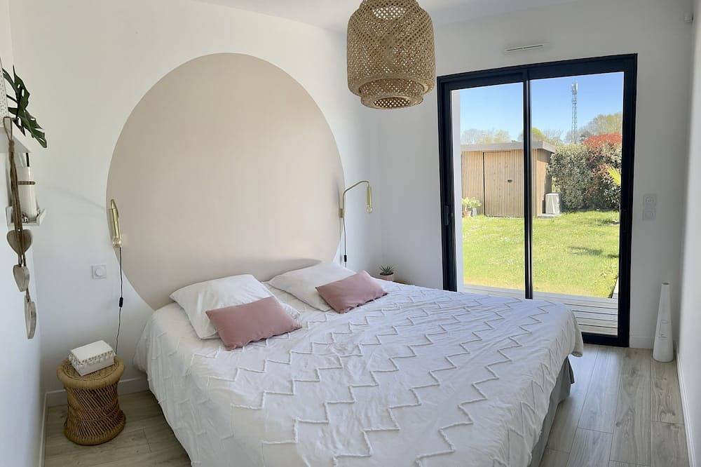 Tarnos house with swimming pool 10 minutes from the beach in Tarnos, Region de Dax