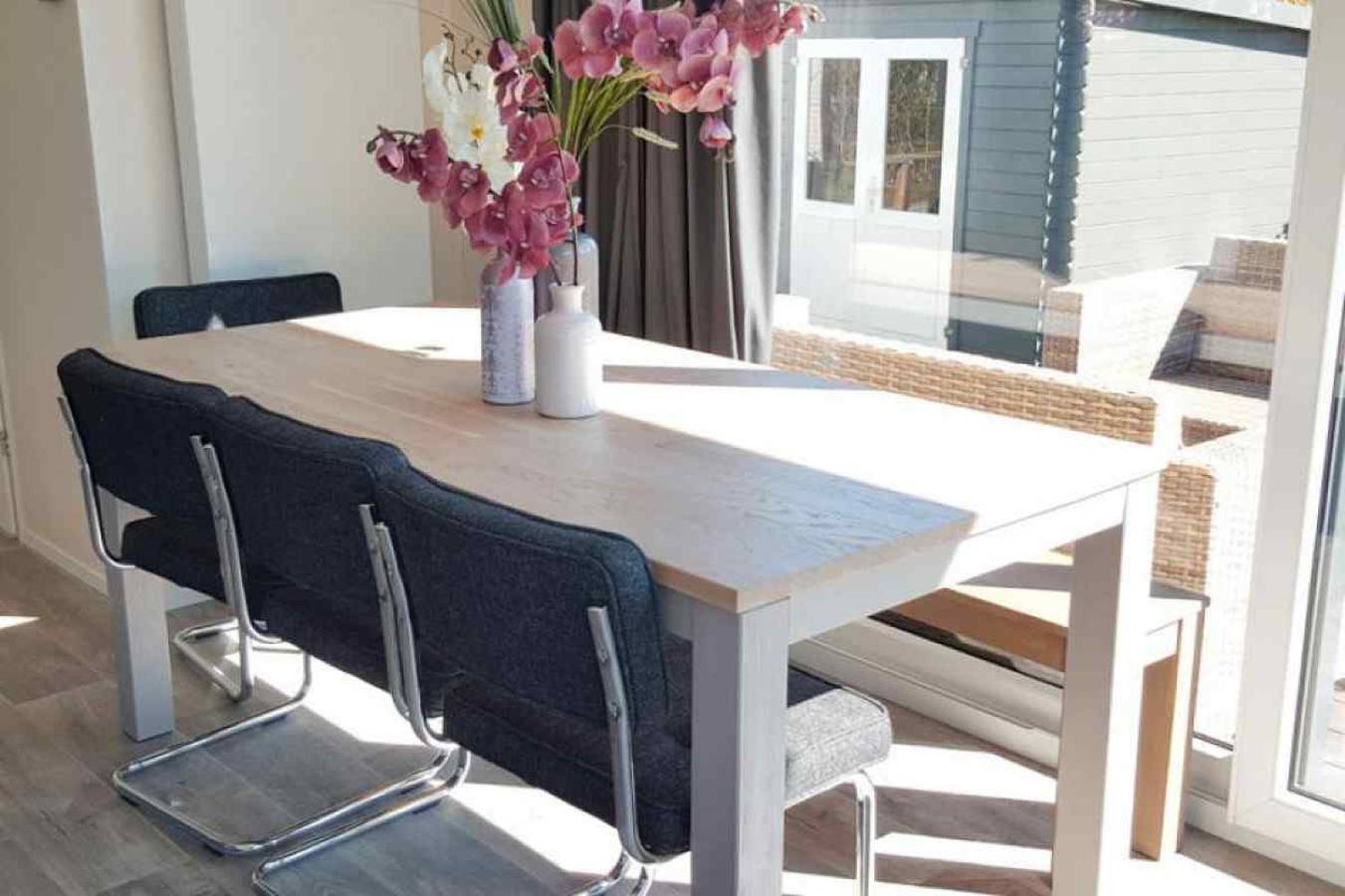 Chalet für 6 Personen mit Ir-Sauna in einem Ferienpark in Julianadorp aan Zee in Julianadorp, Niederländische Nordsee