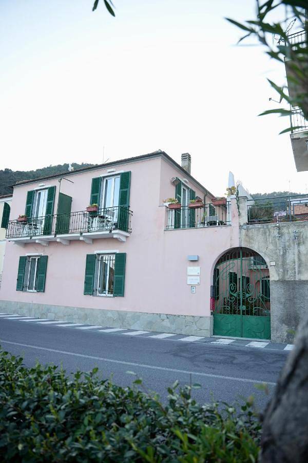 Ca' de Tobia in Noli, Riviera di Ponente