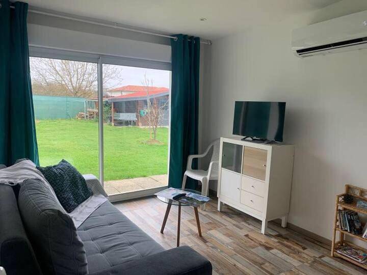 Appartement entier, One-Bedroom Apartment in Préchacq-les-Bains, Région de Dax