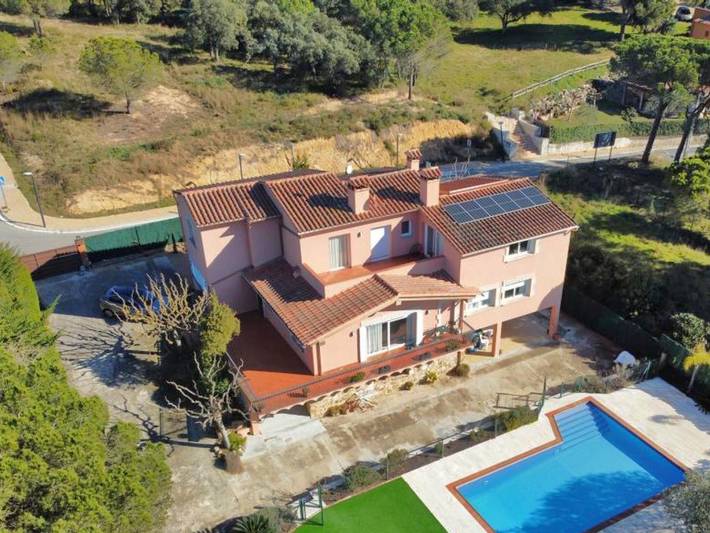 Casa rural para 10 personas, con jardín y terraza, Se admiten mascotas en Santa Cristina de Aro - 2