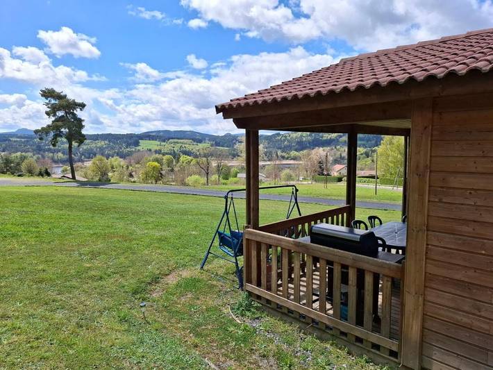 Gîte pour 4 personnes, avec vue ainsi que jardin et vue sur le lac dans Lac de Lavalette - 4