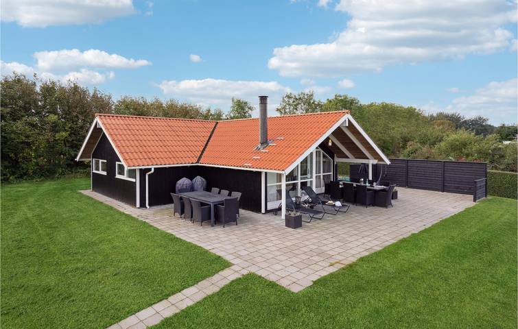 Ferienhaus für 7 Personen, mit Garten und Terrasse sowie Whirlpool und Sauna in Nordborg