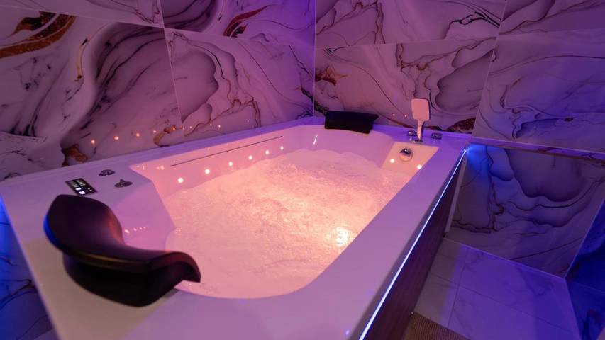 Gîte pour 2 personnes, avec jacuzzi à Chilly-Mazarin - 3