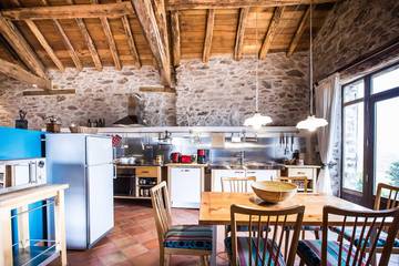 Gîte pour 6 Personnes dans Fontrieu, Parc naturel régional du Haut-Languedoc, Photo 2