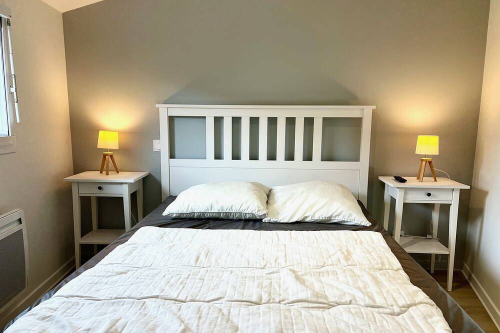 Gîte proche Plage  4 pers 33m2 - Piscine & Parking in Les Sables-d'Olonne, Vendée