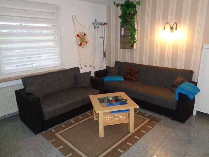 Gemütliche Ferienwohnung mit Terrasse, nur wenige Schritte von der Küste und den Restaurants in der Wohlenberger Wiek entfernt in Gramkow, Hohenkirchen