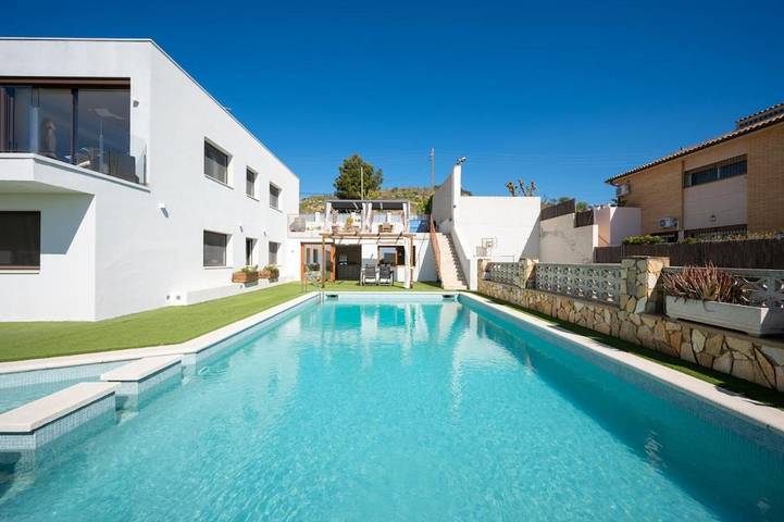 Holiday apartment for 4 people, with pool and garden - 1