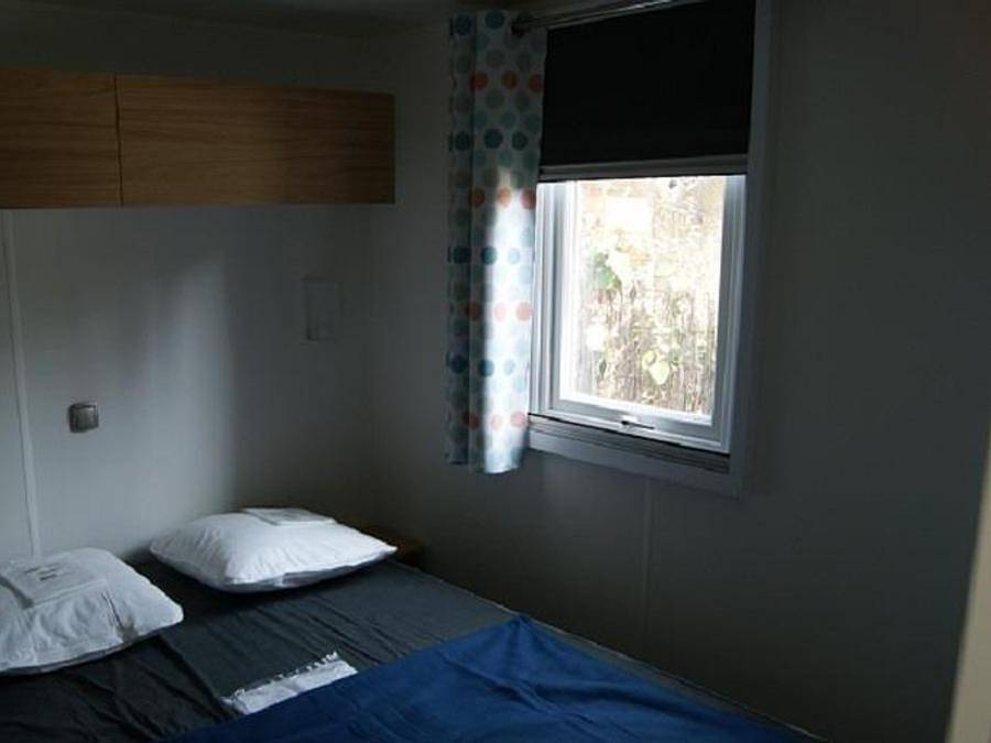Flower Camping Orly d'Azur - Mobilhome 4 personnes - Mobile-home Aglandau Confort 20m² - 1 chambre - terrasse semi-couverte in Six-Fours-les-Plages, Côte méditerranéenne (France)