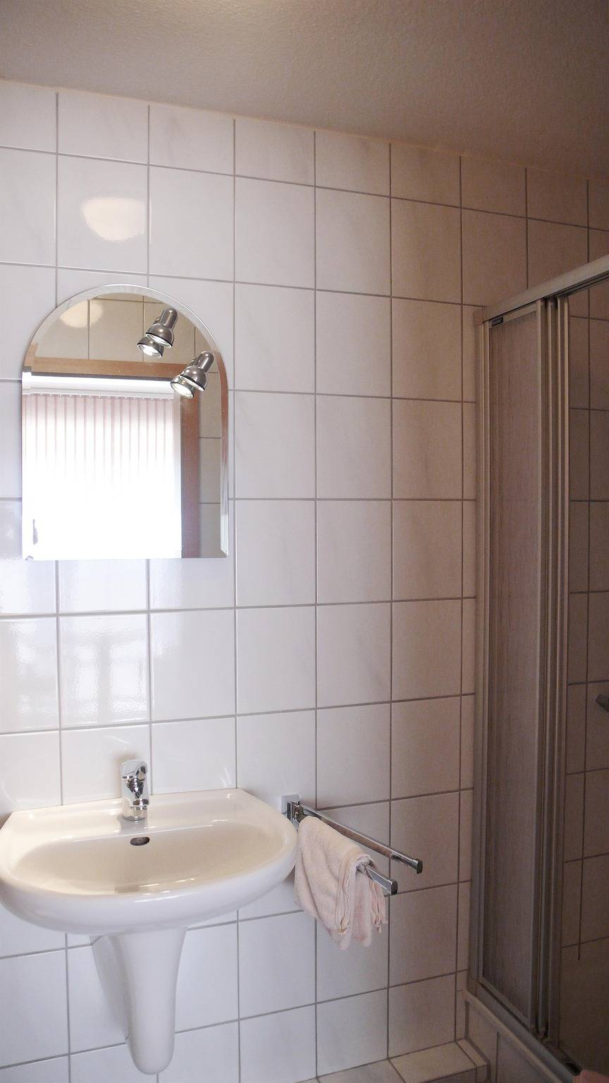 Ez Gästehaus, Du/Wc, 1 Pers. in Gifhorn, Landkreis Gifhorn