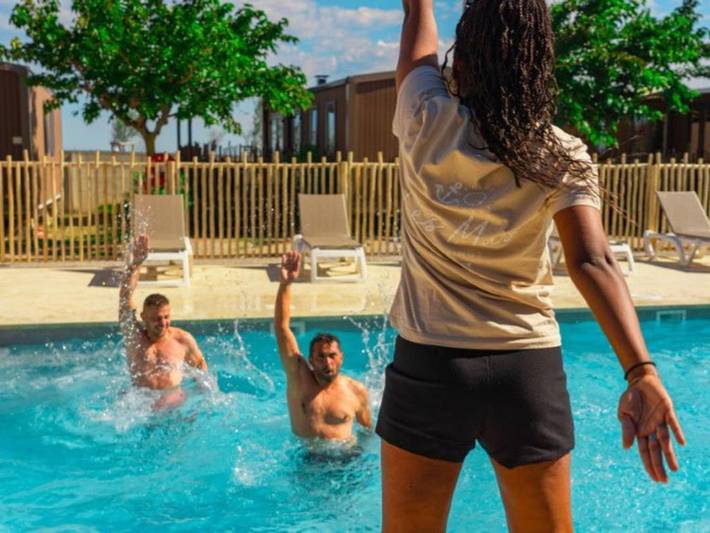 Camping pour 4 personnes, avec terrasse et piscine à Frontignan - 4