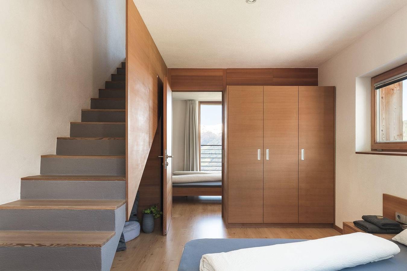 Ganze Ferienwohnung, Panorama Maisonette Ferienwohnung Energie in Südtirol mit fabelhafter Aussicht in Matsch, Mals