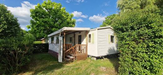 Location de vacances pour 5 personnes, avec piscine et jardin à Ivry-la-Bataille