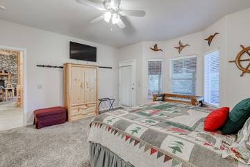 Glamping for 6 Guests in Shaver Lake, Kings Canyon National Park, Picture 2