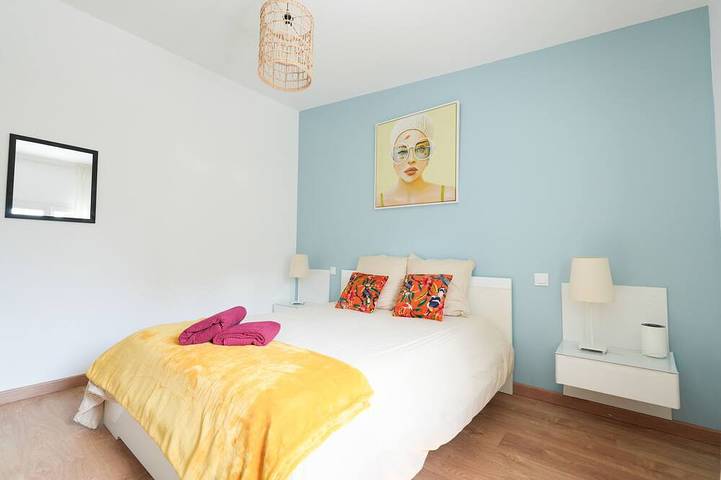 Location de vacances pour 6 personnes, avec piscine ainsi que jardin et jacuzzi dans Airan - 3