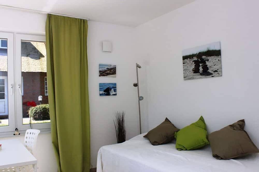 Freistehender Bungalow; ruhig, im Herzen von St. Peter Dorf, am Strandübergang in St. Peter-Ording, Eiderstedt