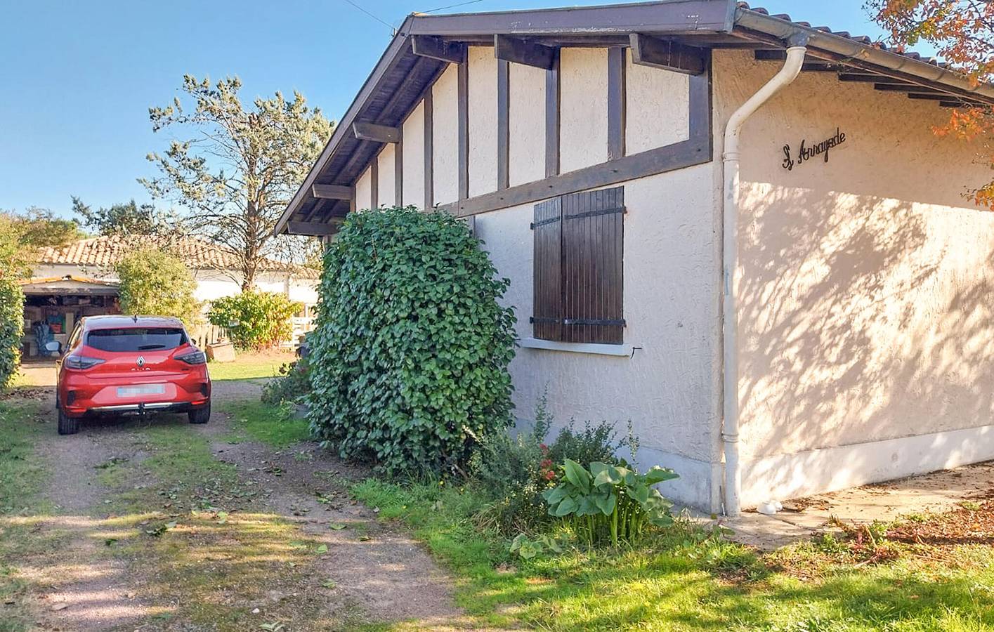 Garden Oasis with Pool and WiFi in Campagne (Landes), Landes